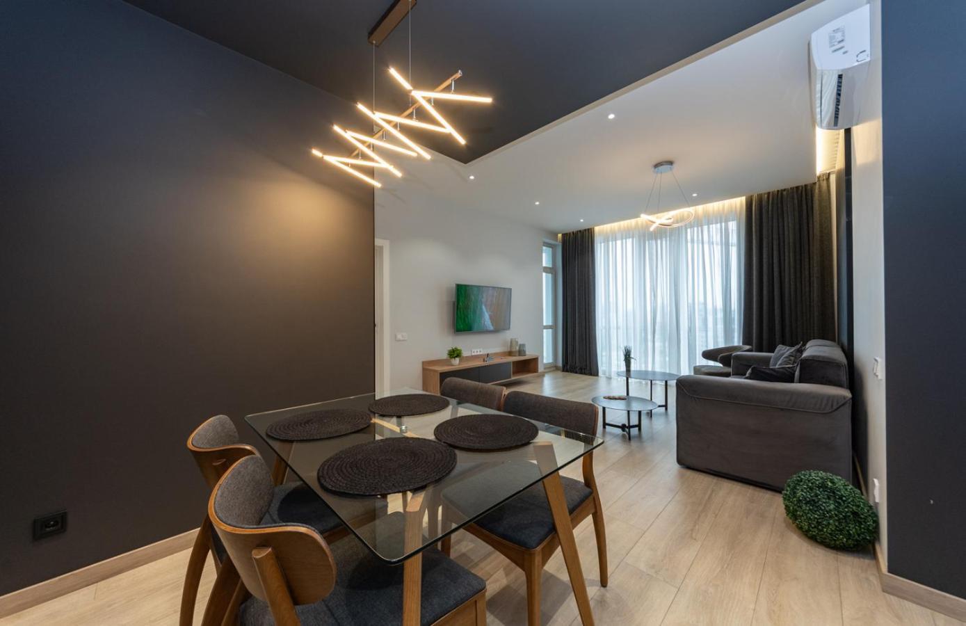 Royal Tower Residence Big Vip Apartment In Center Floor 27 Kijów Zewnętrze zdjęcie