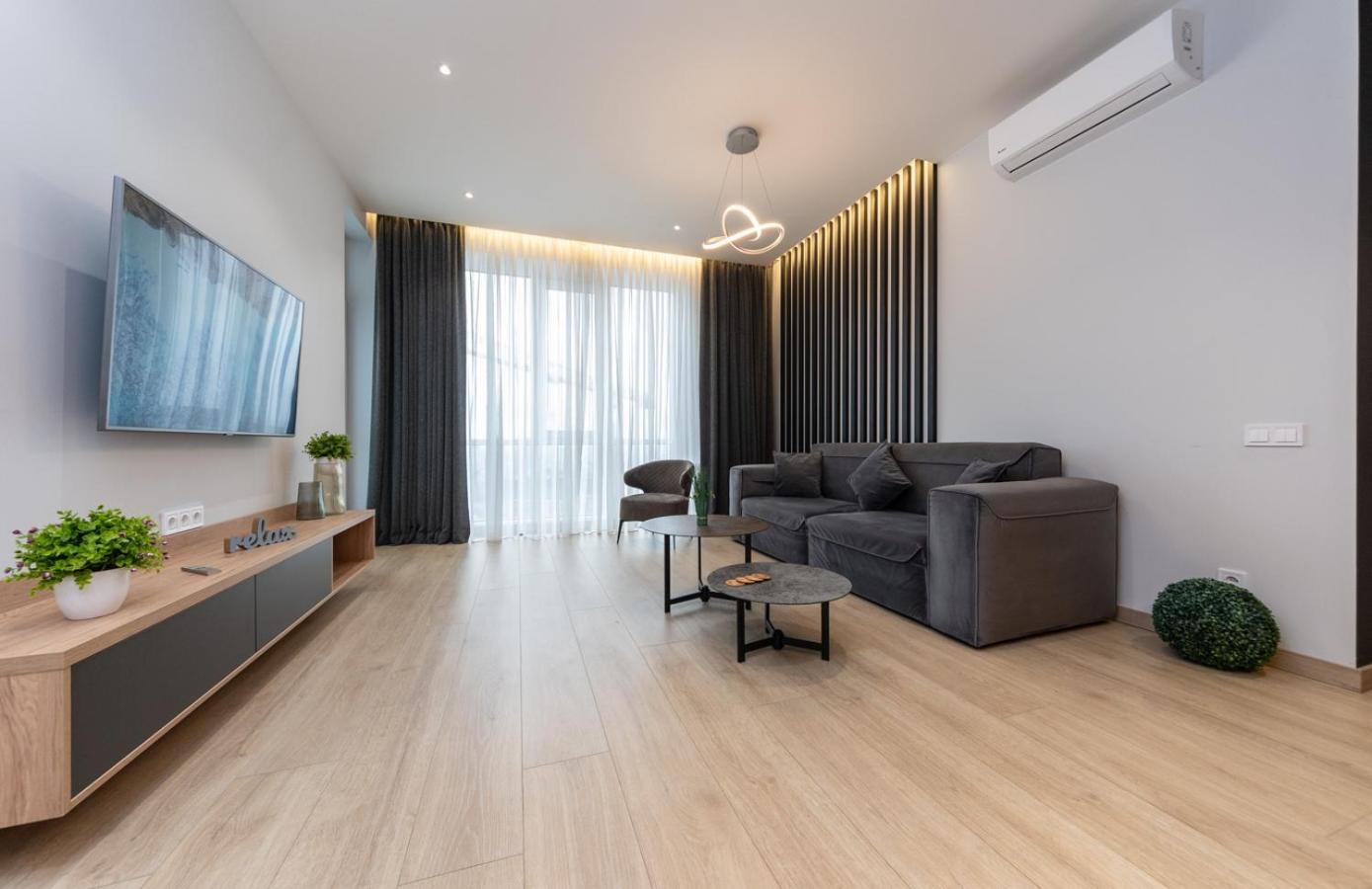 Royal Tower Residence Big Vip Apartment In Center Floor 27 Kijów Zewnętrze zdjęcie