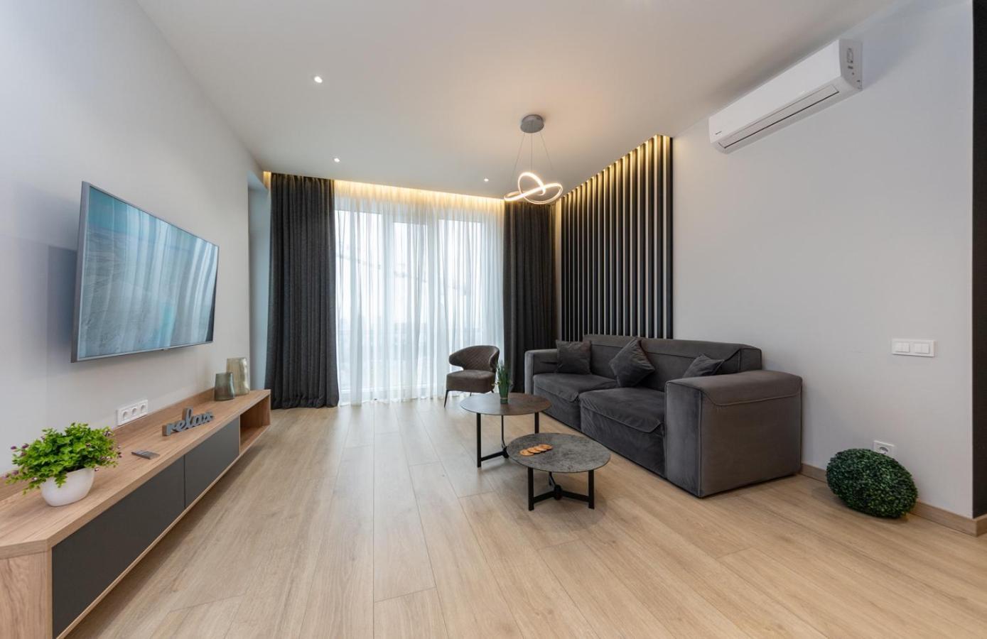 Royal Tower Residence Big Vip Apartment In Center Floor 27 Kijów Zewnętrze zdjęcie