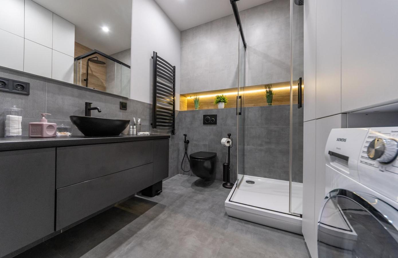 Royal Tower Residence Big Vip Apartment In Center Floor 27 Kijów Zewnętrze zdjęcie